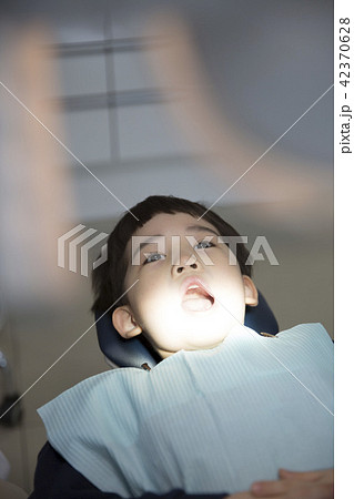 男 男性 男の子 42370628