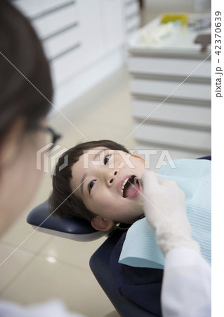 男 男性 男の子 42370639