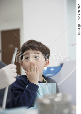 男 男性 男の子 42370702