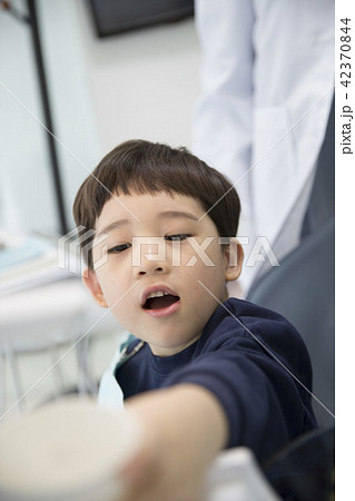 男 男性 男の子 42370844