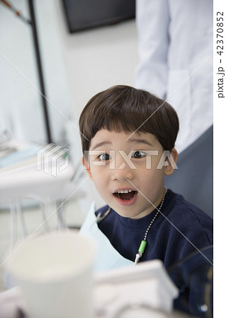 男 男性 男の子 42370852