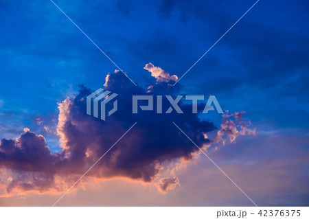 夏の空と雲、夕焼け(3:2) 夏の空と雲、夕焼け(3:2) 42376375