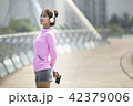 韓国人 若い女性 運動 42379006