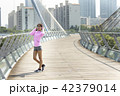 韓国人 若い女性 運動 42379014