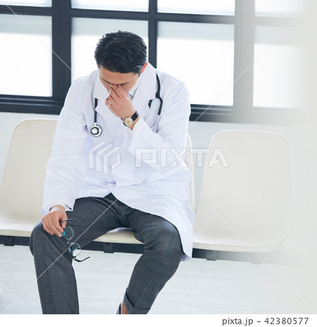男性 医者 男性 医者 42380577