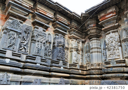 Ornate wall panel reliefs, Chennakesava temple 42381750