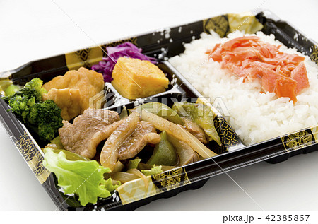 牛肉ピーマン炒め弁当 牛肉ピーマン炒め弁当 42385867