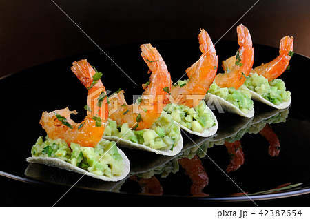 snack of avocado with shrimp 42387654