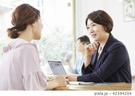 相談 説明 女性 42394204