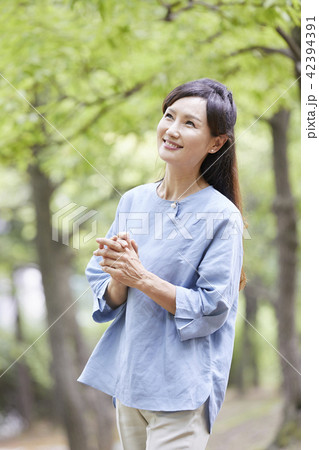 木 女性 女 42394391