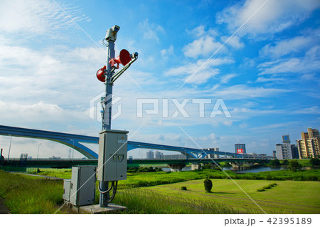荒川土手の防災行政無線チャイムと扇大橋 42395189