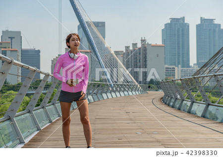 女性 女 女の子 42398330