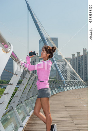 女性 女 女の子 42398339