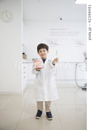 男 男性 男の子 42399491