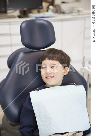 男 男性 男の子 42399699