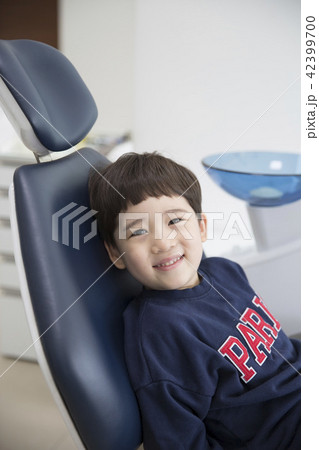 男 男性 男の子 42399700
