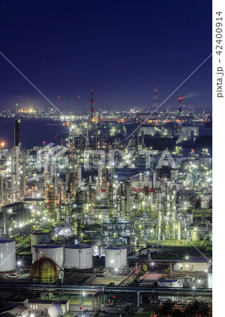 四日市コンビナートの工場夜景 42400914