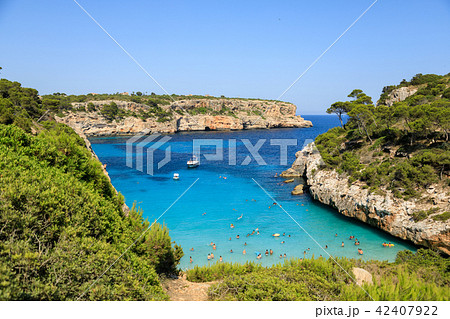 The lagoon of Cala des Moro in Mallorca, Spain 42407922