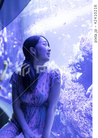 水族館　女性 42410216