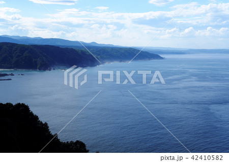 初夏の田野畑村　夕闇迫る黒崎展望台 42410582