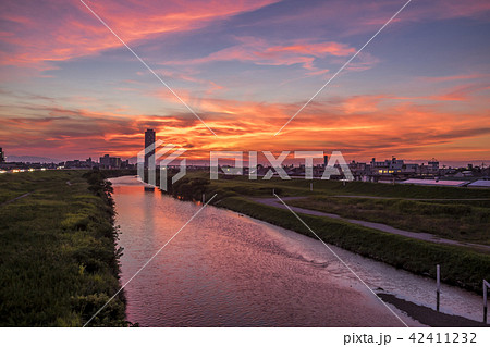 愛知県 名古屋市 矢田川 夕焼け 愛知県 名古屋市 矢田川 夕焼け 42411232