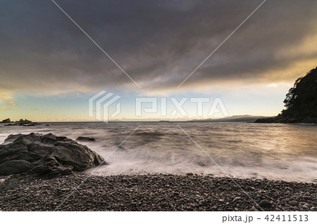 真鶴半島 番場浦海岸の夕暮れの写真素材