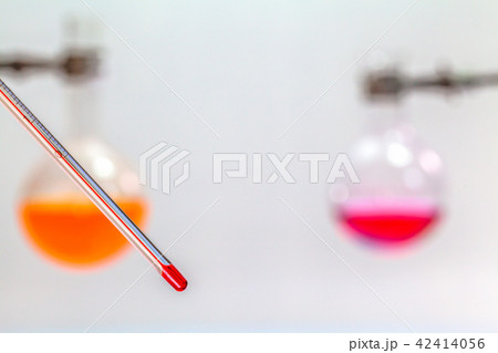 thermometer temperature in lab 42414056