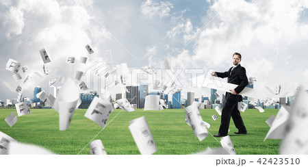 Successful businessman and development 42423510