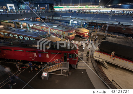 鉄道博物館　車両ステーション館内 42423724