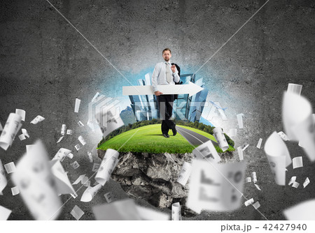 Businessman and foundation of startup projects Businessman and foundation of startup projects 42427940