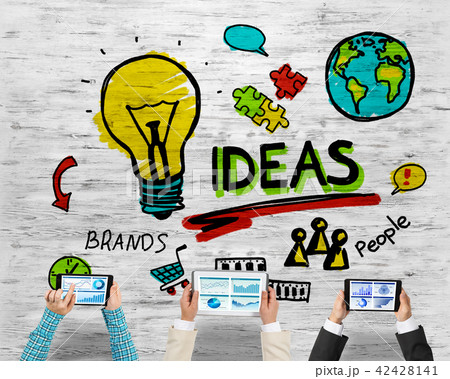 Top view of businesspeople sitting at table and using gadgets 42428141