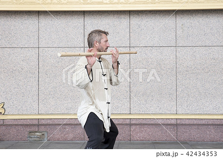 男性 男 男の人 42434353