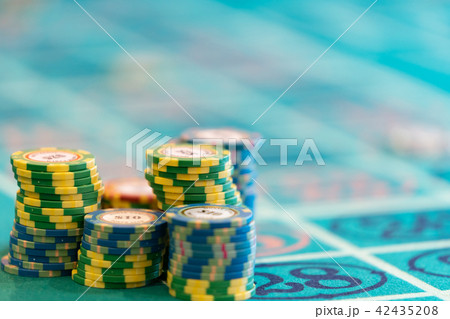 カジノ　ルーレット　賭け事　カジノ法案　娯楽 42435208