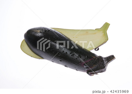 白バックの千両ナス 42435969