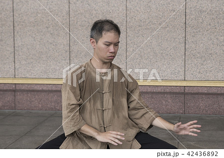 男子生徒 男子学生 男性 42436892