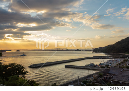 倉敷下津井から見た瀬戸内海の夕日 42439193