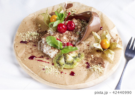 Chocolate dessert Mother's plant with cream 42440990