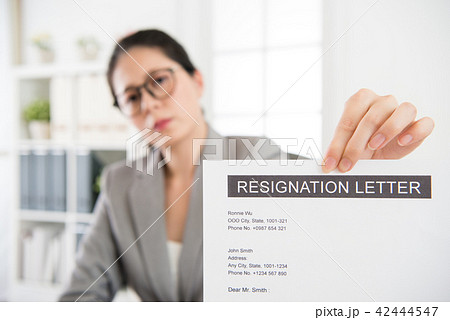 female supervisor show out the resignation letter female supervisor show out the resignation letter 42444547