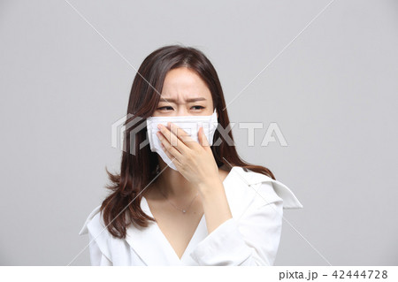 韓国人 表情 若い女性 42444728