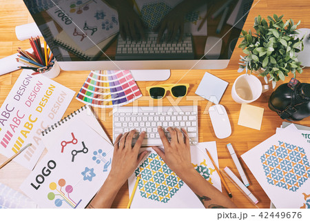 Working graphic designer Working graphic designer 42449676