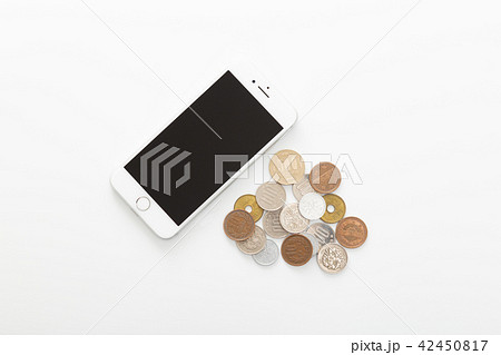 スマホと小銭 スマホと小銭 42450817