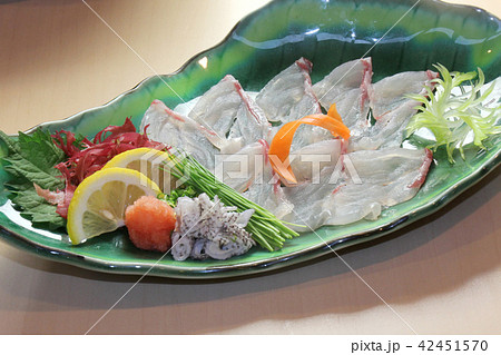 真鯛の活き造り 42451570