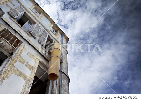 Renovation site 42457865