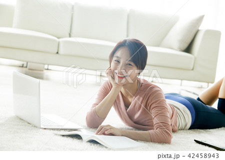 韓国人 女性 女 42458943