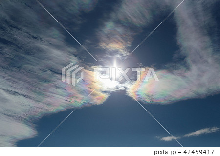 彩雲が浮かぶ空 彩雲が浮かぶ空 42459417