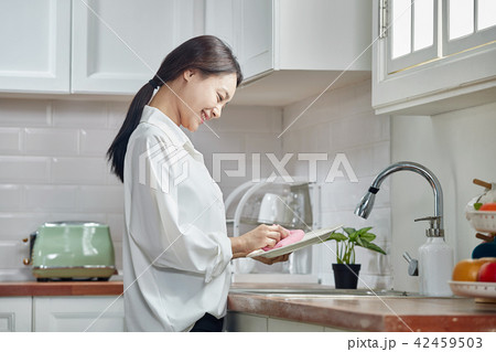 韓国人 女性 女 42459503