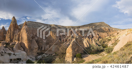 トルコ　カッパドキア　ローズバレー　トレッキングコースからの風景 42461487