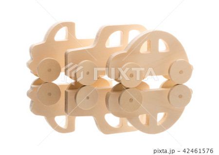 木製自動車のオモチャ 42461576