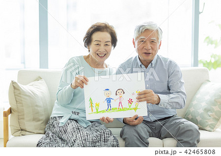 シニア夫婦 42465808