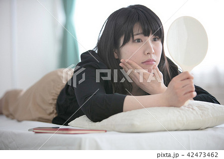 鏡 女性 鏡 女性 42473462
